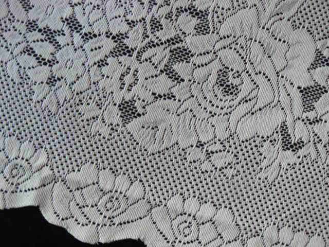 TABLE CLOTH POLYESTER 93 CM X 93 CM
