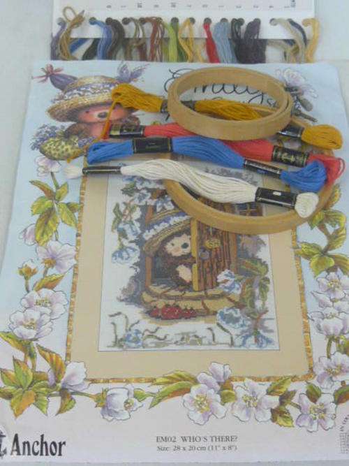LOVELY, CUTE CROSS STITCH KIT. PLEASE HAVE A LOOK!!!!!@@@@@!!!!!