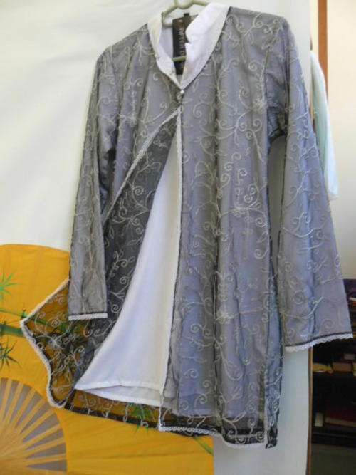 AFTER DARK MEDIUM LOVELY LADIES TOP! VINTAGE LIKE VERY PRETTY @@@@@!!!!!@@@@@