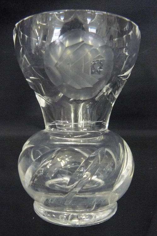 ROSE CUT CRYSTAL VASE 8 CM TALL