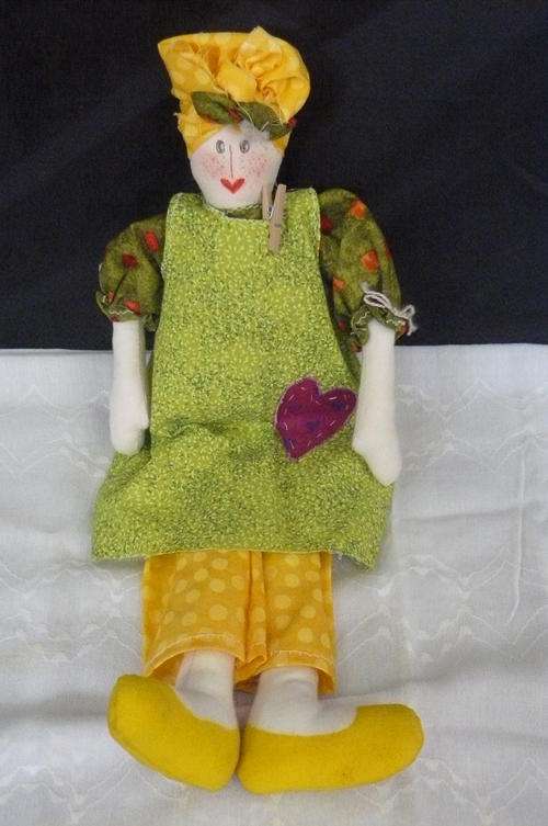 HOME MADE OLD FASHIONED RAG DOLL