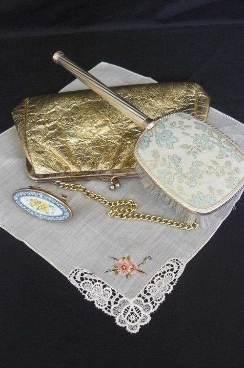 VINTAGE ITEMS PLEASE HAVE A LOOK ONE BID FOR ALL ITEMS!!!!!@@@@@!!!!!