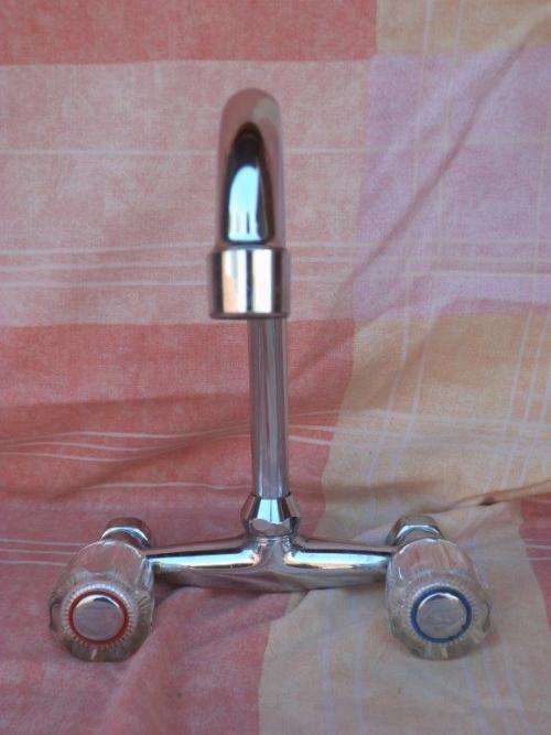 WALLMOUNT SINK MIXER