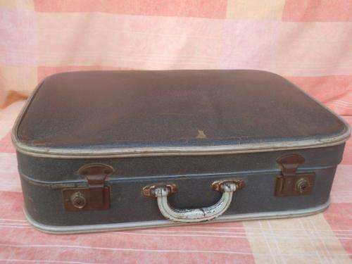 VINTAGE GREY SUITCASE BY AEROPAK