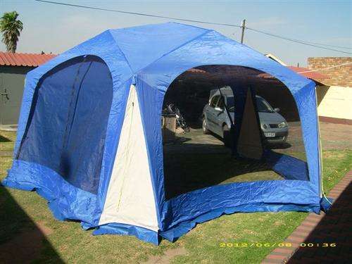 Camp Master Pentagon Screen House