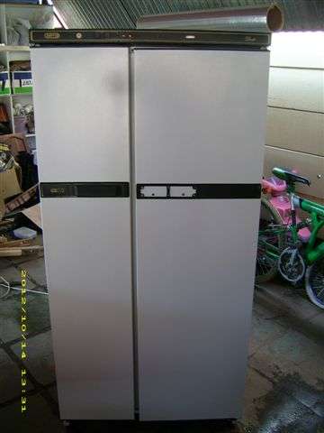 Defy Duette Double Door Fridge / Freezer 410 L