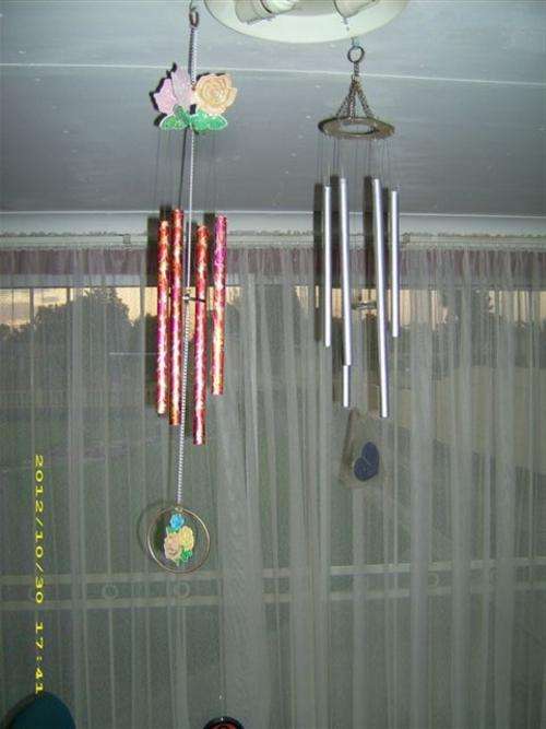 Metal wind chimes