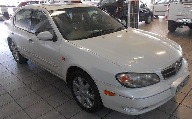 NISSAN MAXIMA