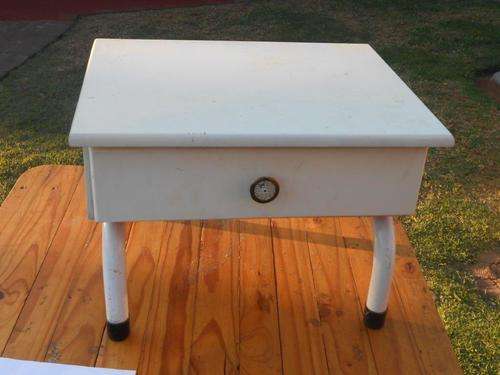 WHITE CABINET WITH DRAWER