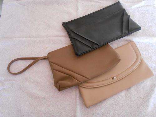 LOT OF CLUTCH BAGS