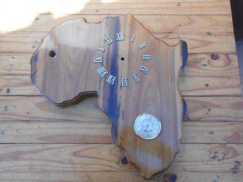 AFRICAN CONTINENT SLEEPER WOOD WALL CLOCK