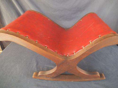ANTIQUE GOUT ROCKER FOOTSTOOL