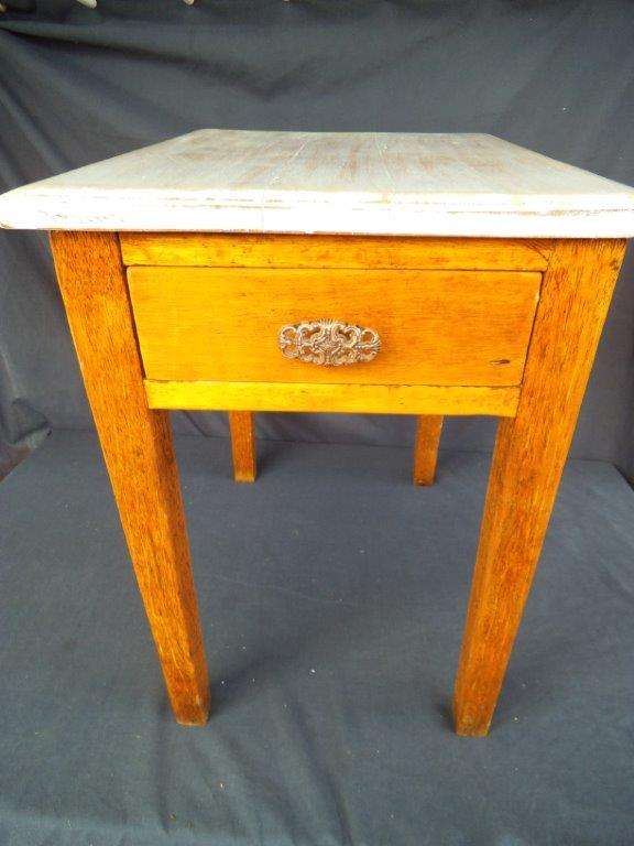 MERANTI OCCASIONAL TABLE