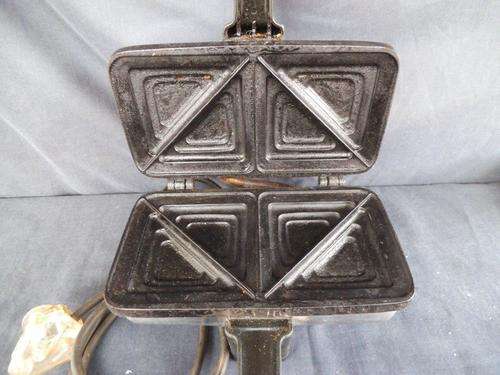 RETRO MAGEFESA SNACKWICH TOASTER