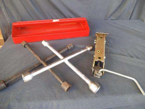 CROSS WHEELSPANNERS, JACK & TOOL CADDY