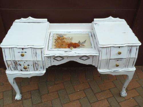 STUNNING VINTAGE DRESSING TABLE WITH AWESOME & UNUSUAL DETAIL IN GREAT CONDITION!