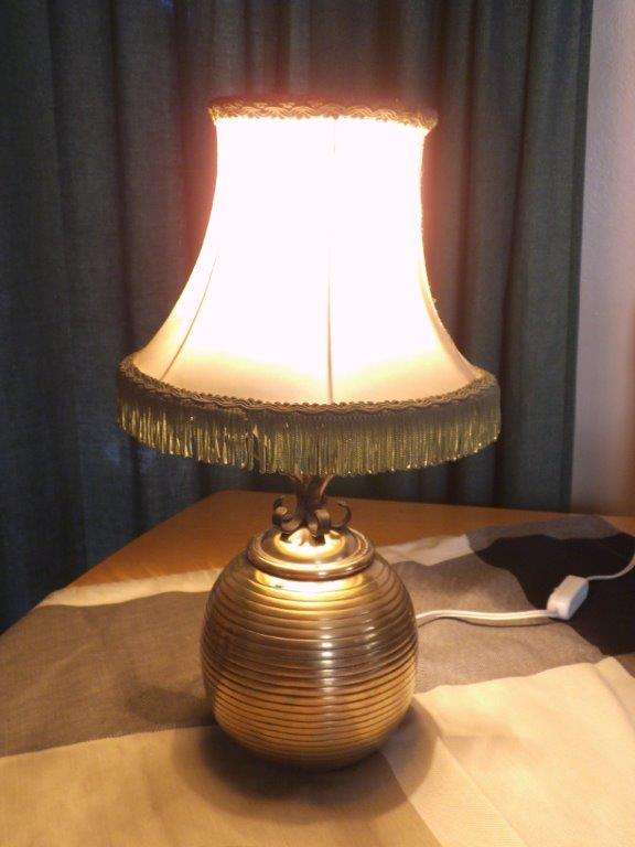 BEEHIVE & FILIGREE LAMP WITH VINTAGE TASSEL LAMPSHADE