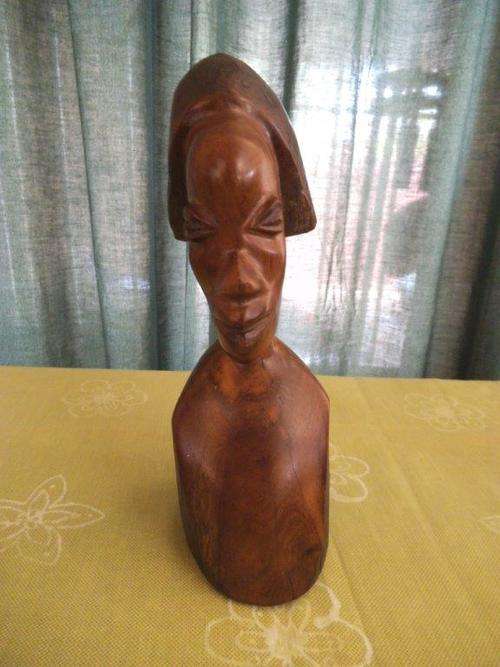 AFRICAN HAND CARVED SKINNY BUST