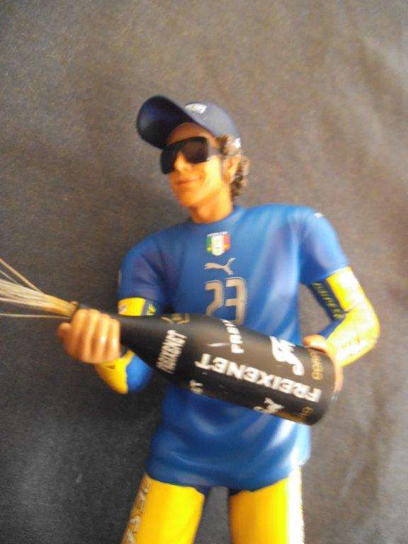 VALENTINO ROSSI 2006 MOTOGP SACHSENRING PODIUM FIGURINE