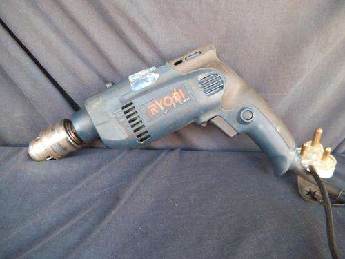 RYOBI 710WATT DRILLING MACHINE