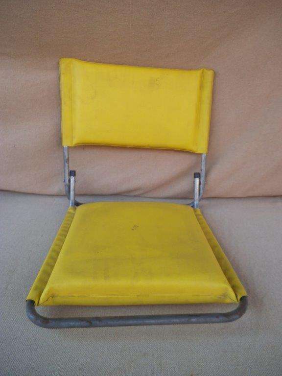 FOLDING TATAMI CHAIR