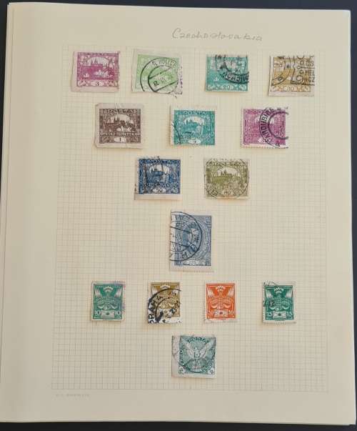 Czechoslovakia - Small collection on 9 pages + singles