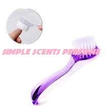 NAIL DUSTING BRUSH