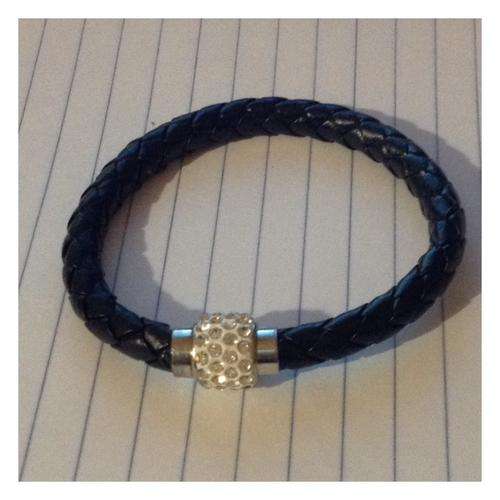 BRACELET -BLACK -ROUND WITH MAGNETIC CLASP-70X70MM