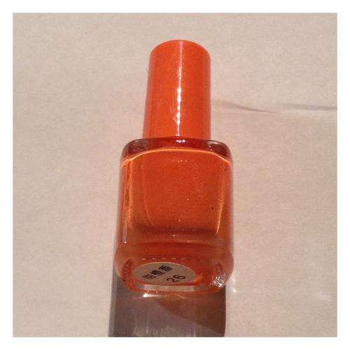 NAIL POLISH