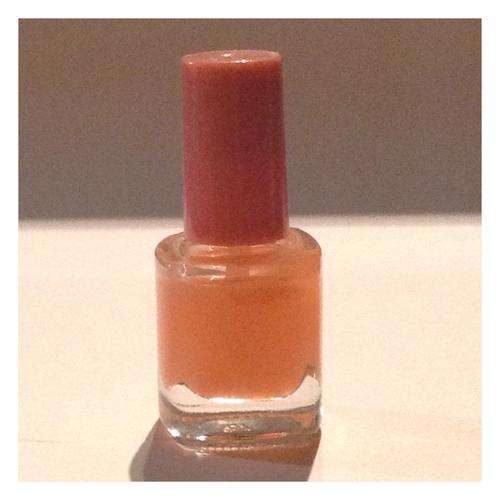 NAIL POLISH