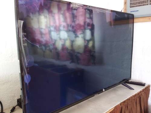 Damaged 49` Hisense LED tv Please Read!!