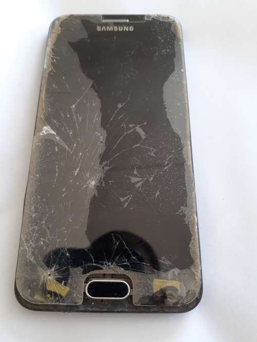 J5 Prime LCD damaged