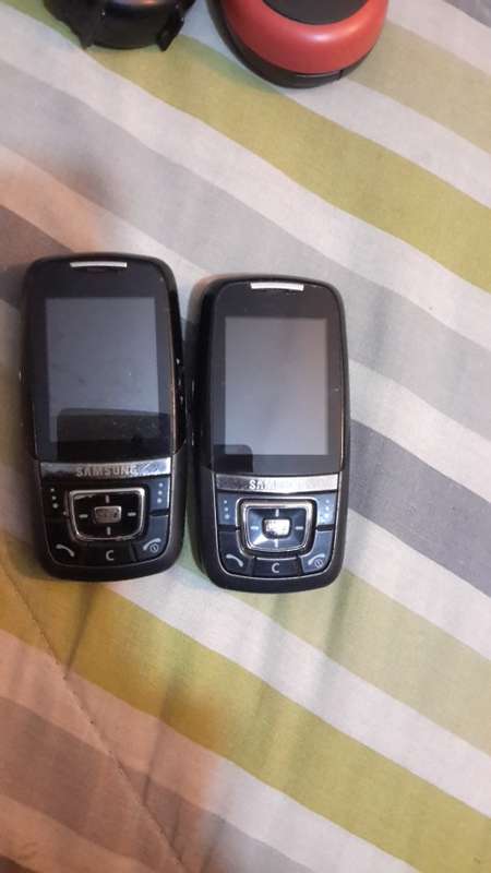 2x Samsung D600