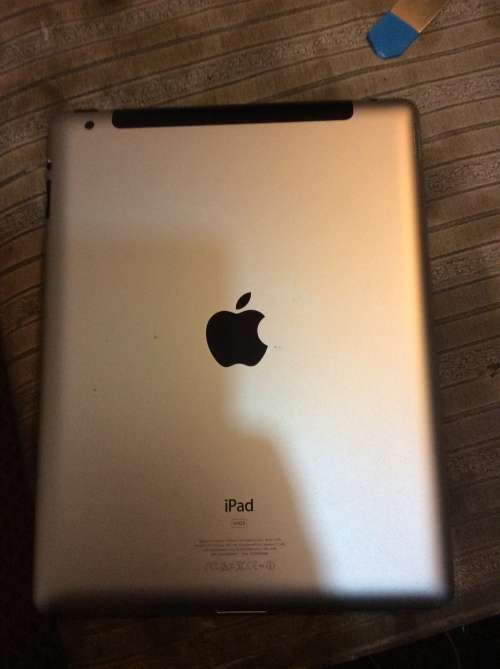 Apple  iPad 2  pls read
