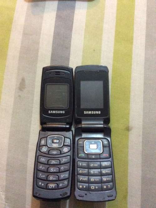 Lot of fones