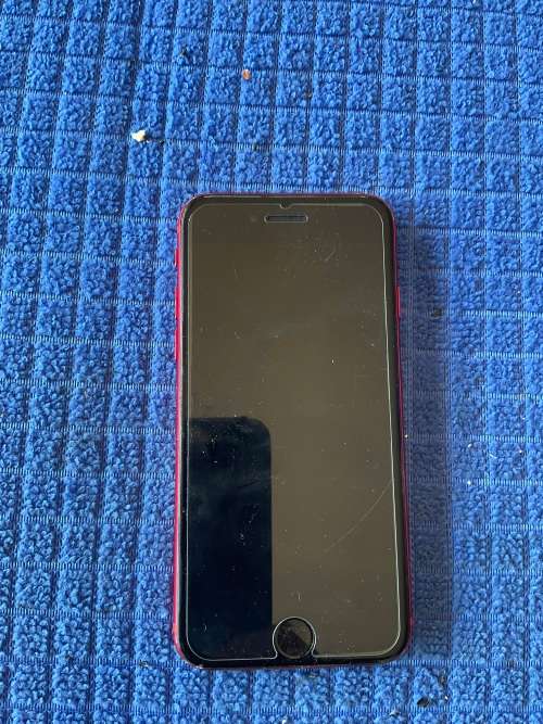 Apple iPhone SE