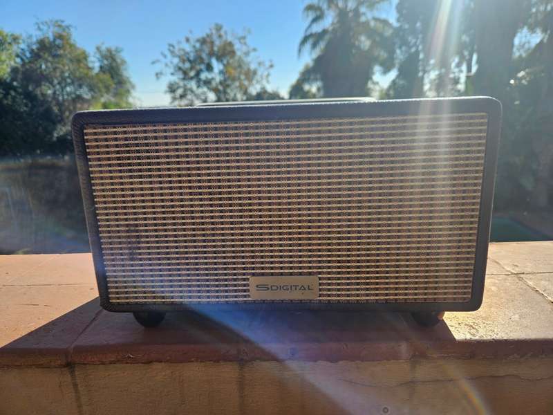 S digital  specker