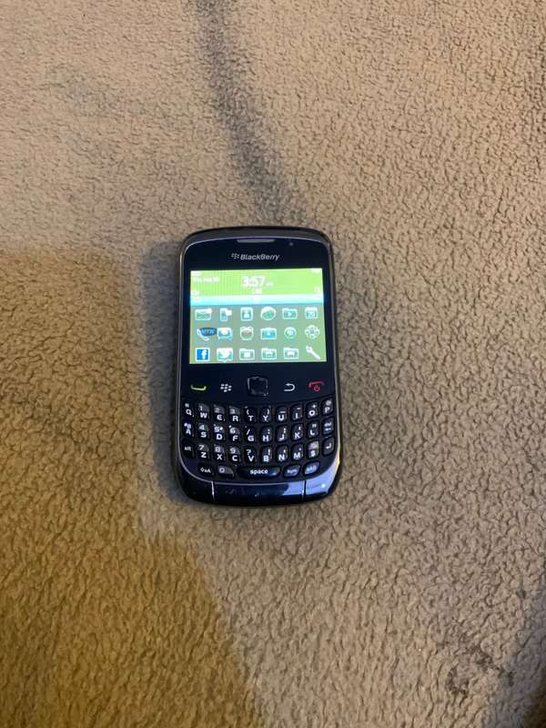 Blackberry 9320