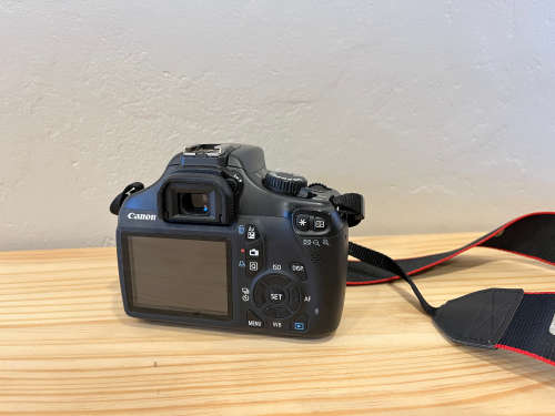 Canon EOS 1100D