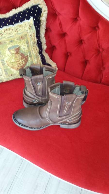 Cat Vinson brown leather boots