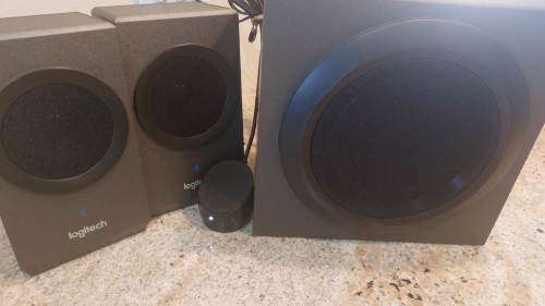 Logitech Z337 2.1 Bluetooth Speaker System