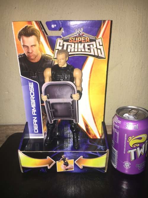 WWE WWE WWE Figurine Dean Ambrose The Rock Sheamus WWE ( orders will be processed from 16/01/2017)