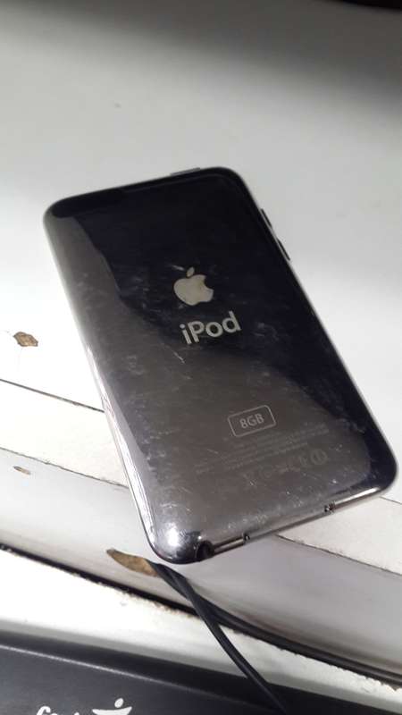 Apple iPod Touch | BLACK | 8GB | MA623C | A1213 *** IPOD TOUCH ***