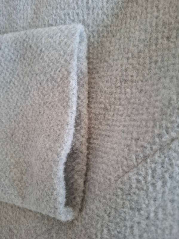 Elegant Ladies Winter Coat L - Mint Condition, Light Grey, Warm, Long, Stunning & Mostly Fleece Wool