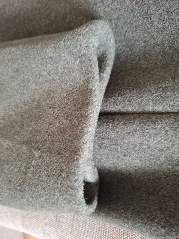 Elegant Ladies Winter Coat L - Mint Condition, Light Grey, Warm, Long, Stunning & Mostly Fleece Wool