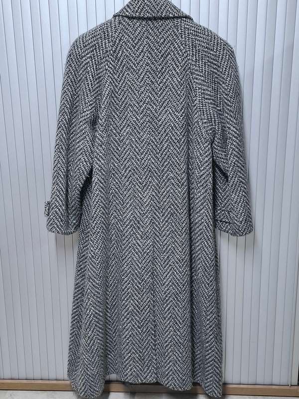 Vintage Classic Herringbone Weave Ladies Winter Coat with cuff detail - XL