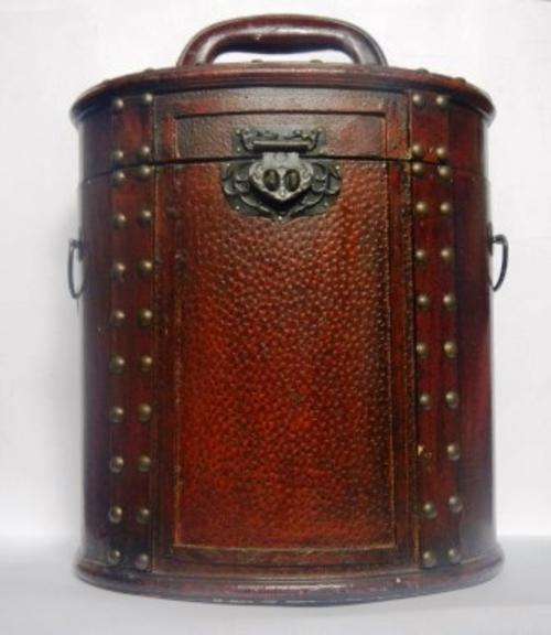 Great Looking Oval Wooden Case with Leather Trim