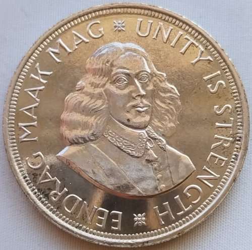 SILVER 50 CENT 1964  CROWN SIZE          SUN10862