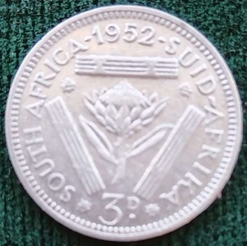 1952  Threepence Coin   SILVER                SUN12058*