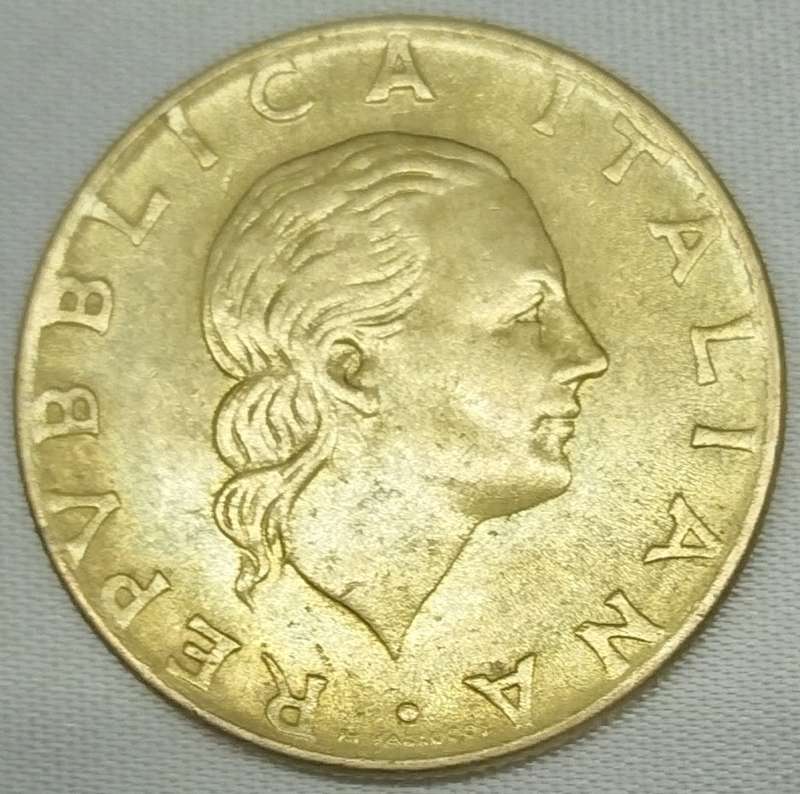 1979  200 Lire     Italy         SUN12504*